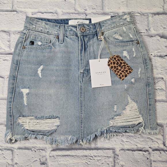 KanCan Dresses & Skirts - NWT KanCan Bella Denim Skirt Ripped Distressed Fray Hem Light Wash size XS